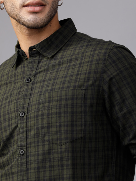 Men Olive Green & Black Slim Fit Checked Casual Shirt